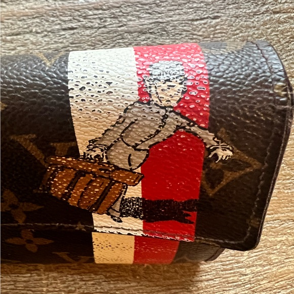 Authentic Louis Vuitton Monogram Wallet Limited Edition with Bellboy Porter - Picture 3 of 12